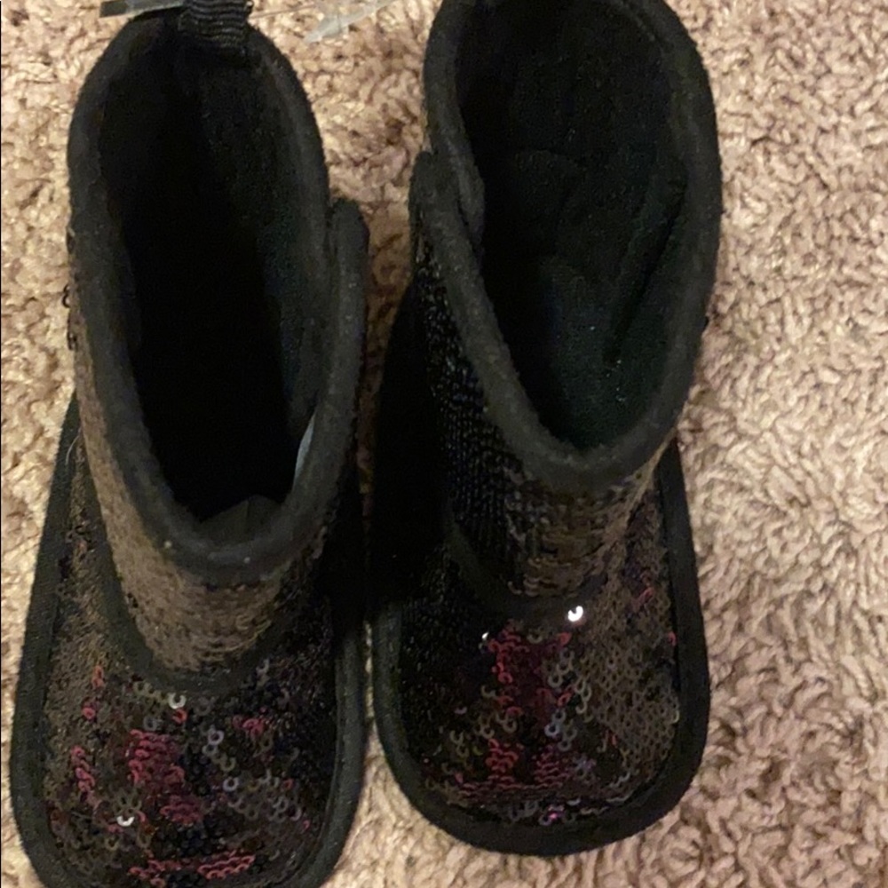 Infant Boots - Picture 3 of 3